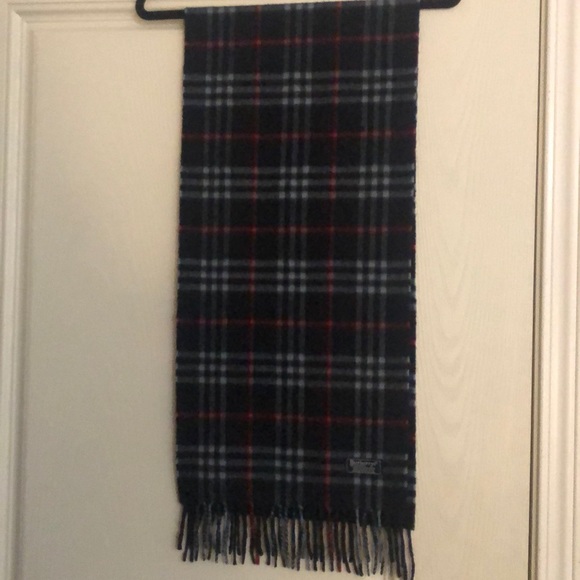 Burberry Other - Burberry wool scarf